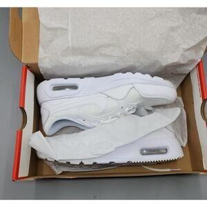 Womens Nike Air Max SC Triple White New With Box Size 8.5